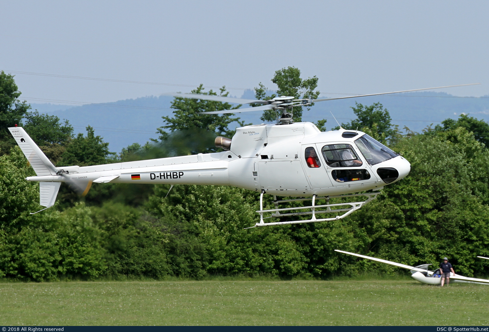 Photo of D-HHBP - Aérospatiale AS350B2 Écureuil operated by HTM Helicopter Travel Munich