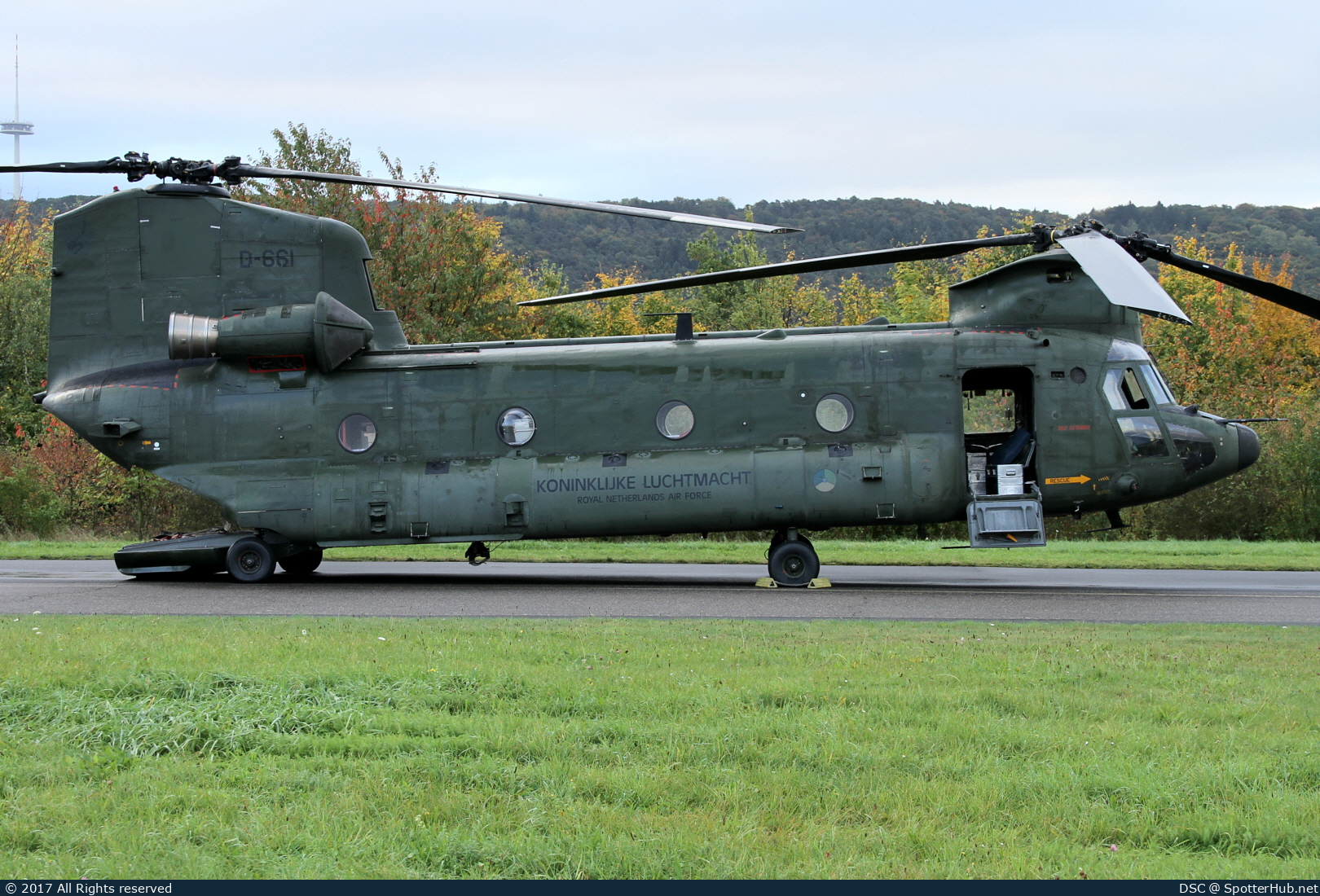 Photo of D-661 - Boeing Vertol CH-47D Chinook operated by Royal Netherlands Air Force