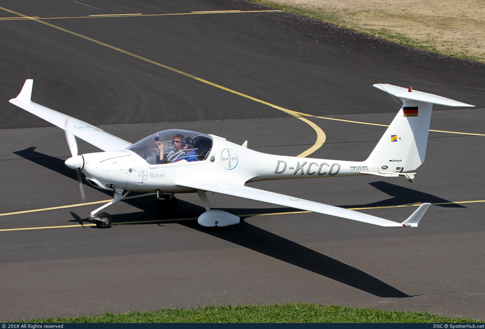Photo of D-KCCO - Diamond HK36TTC Super Dimona operated by Luftsportclub Bayer Leverkusen