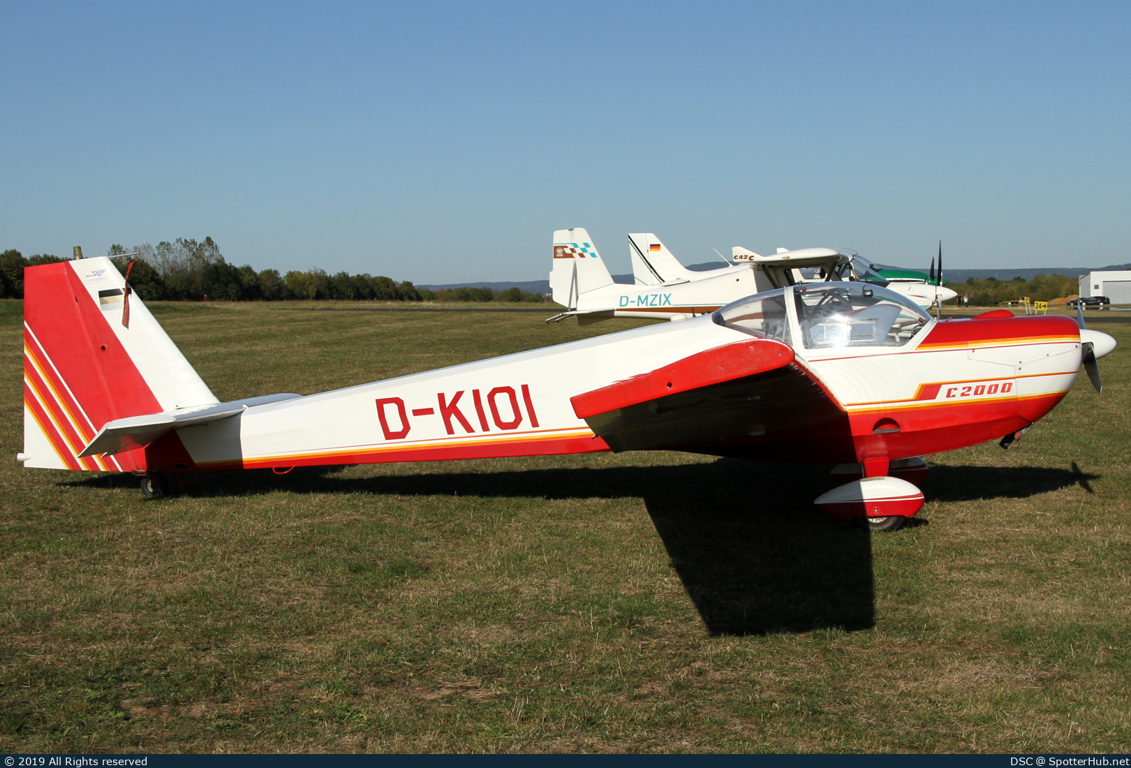 Photo of D-KIOI - Scheibe SF 25C Falke 2000 operated by Kurhessischer Verein für Luftfahrt