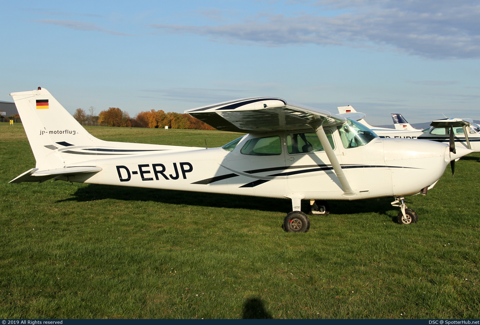 Photo of D-ERJP - Cessna 172P Skyhawk operated by JP Motorflugschule