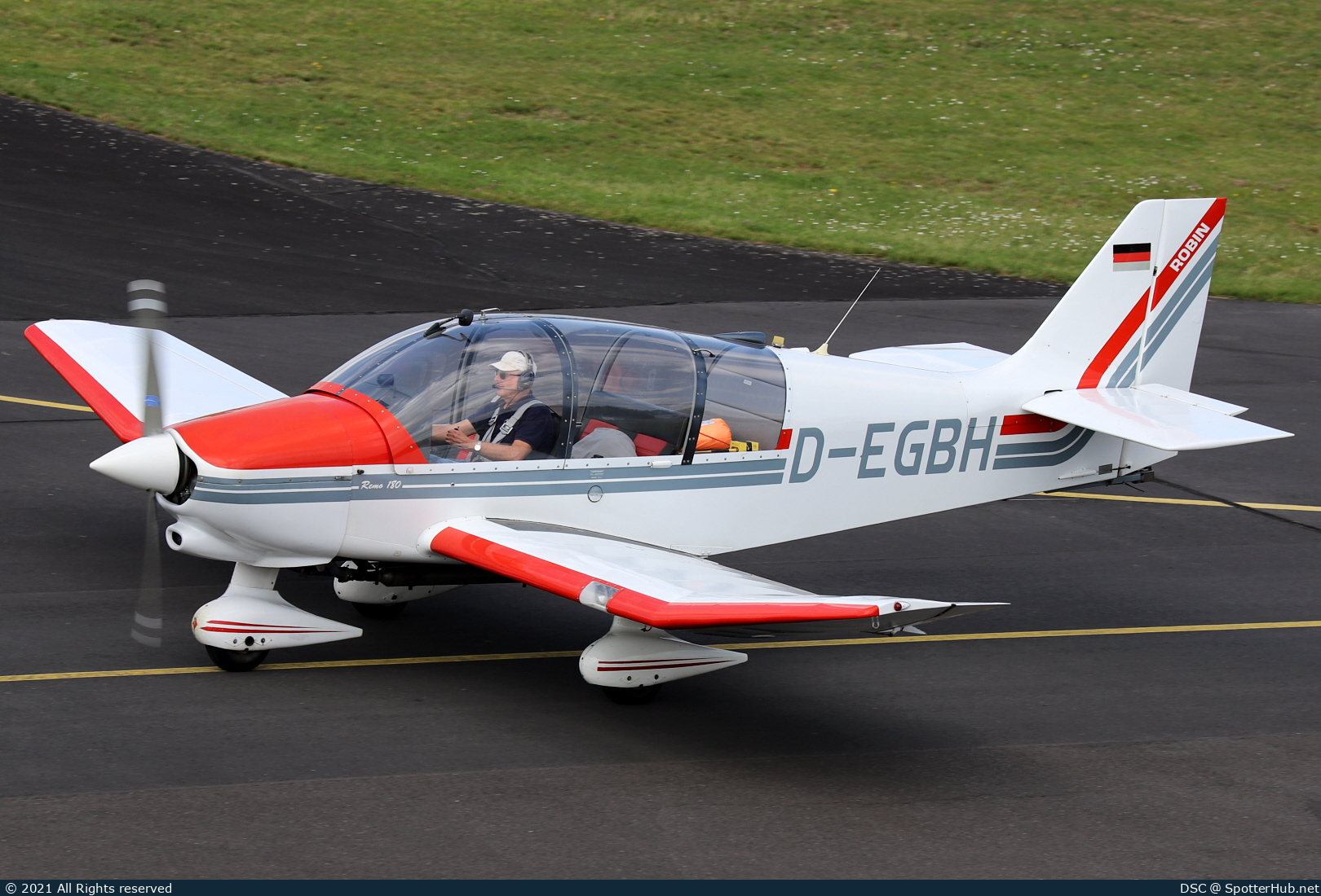 Photo of D-EGBH - Robin DR400/180R Remorqueur operated by Luftsportclub Bad Homburg