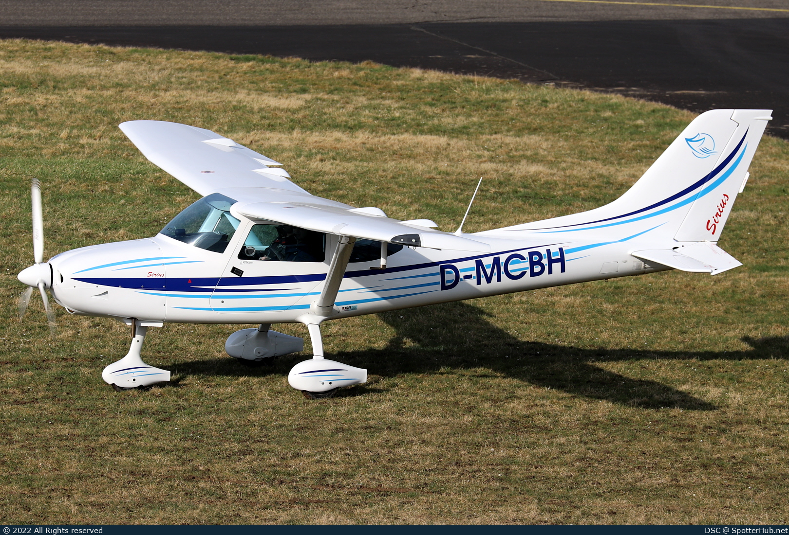 Photo of D-MCBH - TL Ultralight TL-3000 Sirius operated by Luftsportclub Hamm