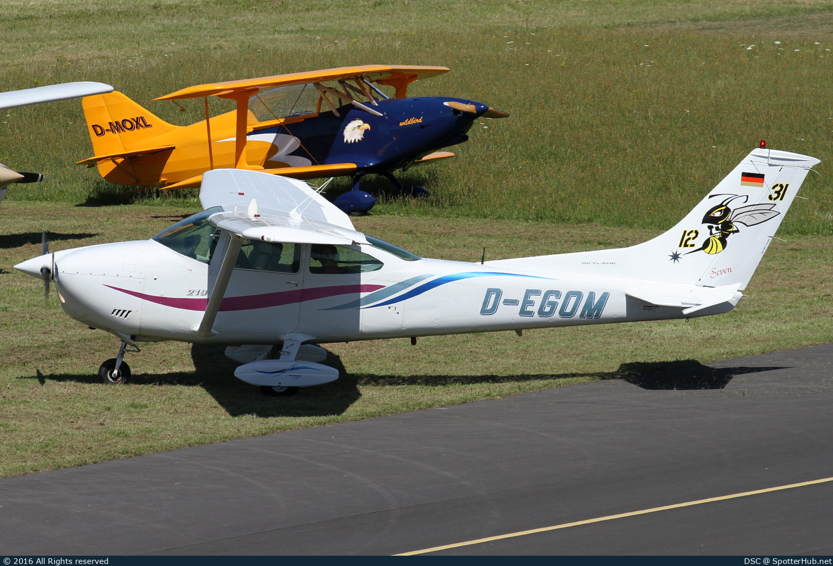Photo of D-EGOM - Cessna 182P Skylane operated by Luftsportverein Hünsborn