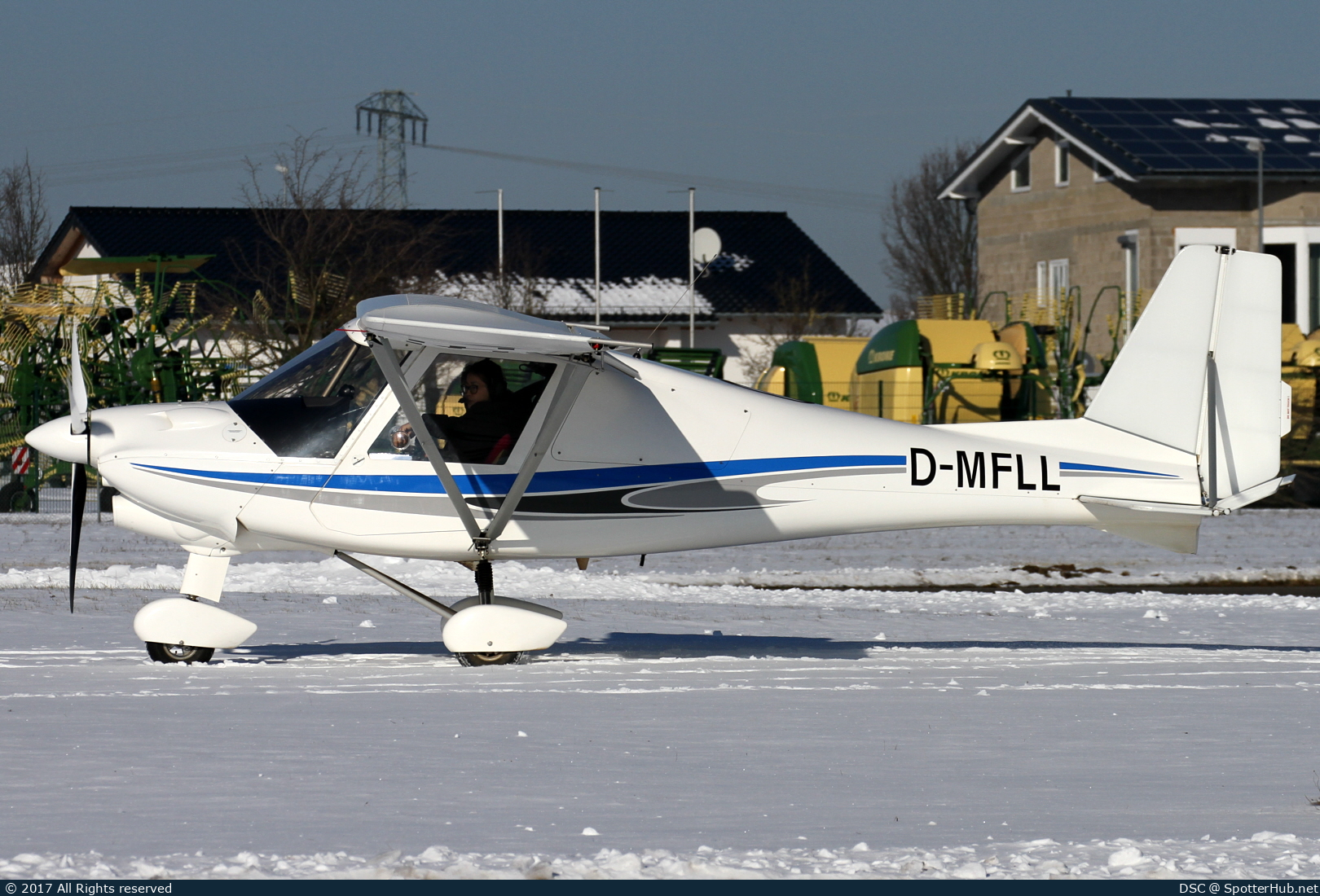 Photo of D-MFLL - Comco Ikarus C42 operated by Luftsportverein Vilsbiburg