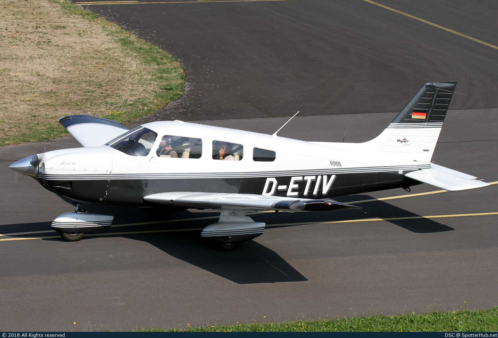 Photo of D-ETIV - Piper PA-28-181 Archer III operated by Luftsportverein Rietberg
