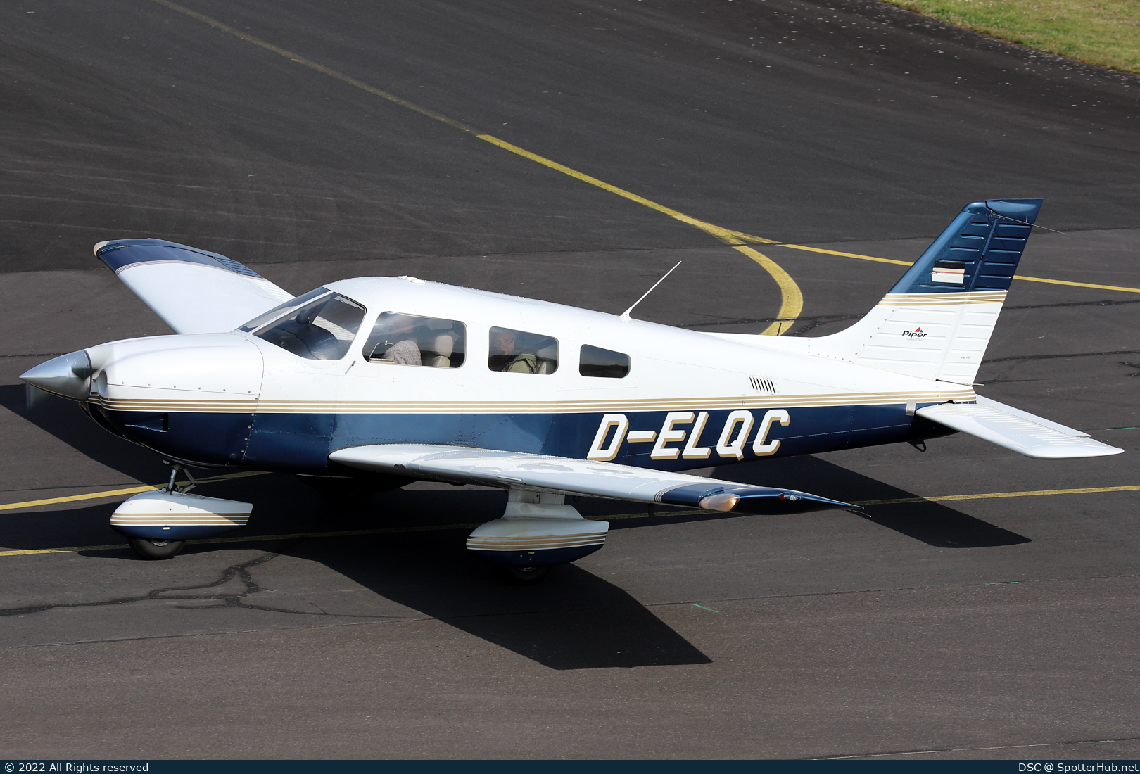Photo of D-ELQC - Piper PA-28-181 Archer III operated by Luftsportverein Rietberg