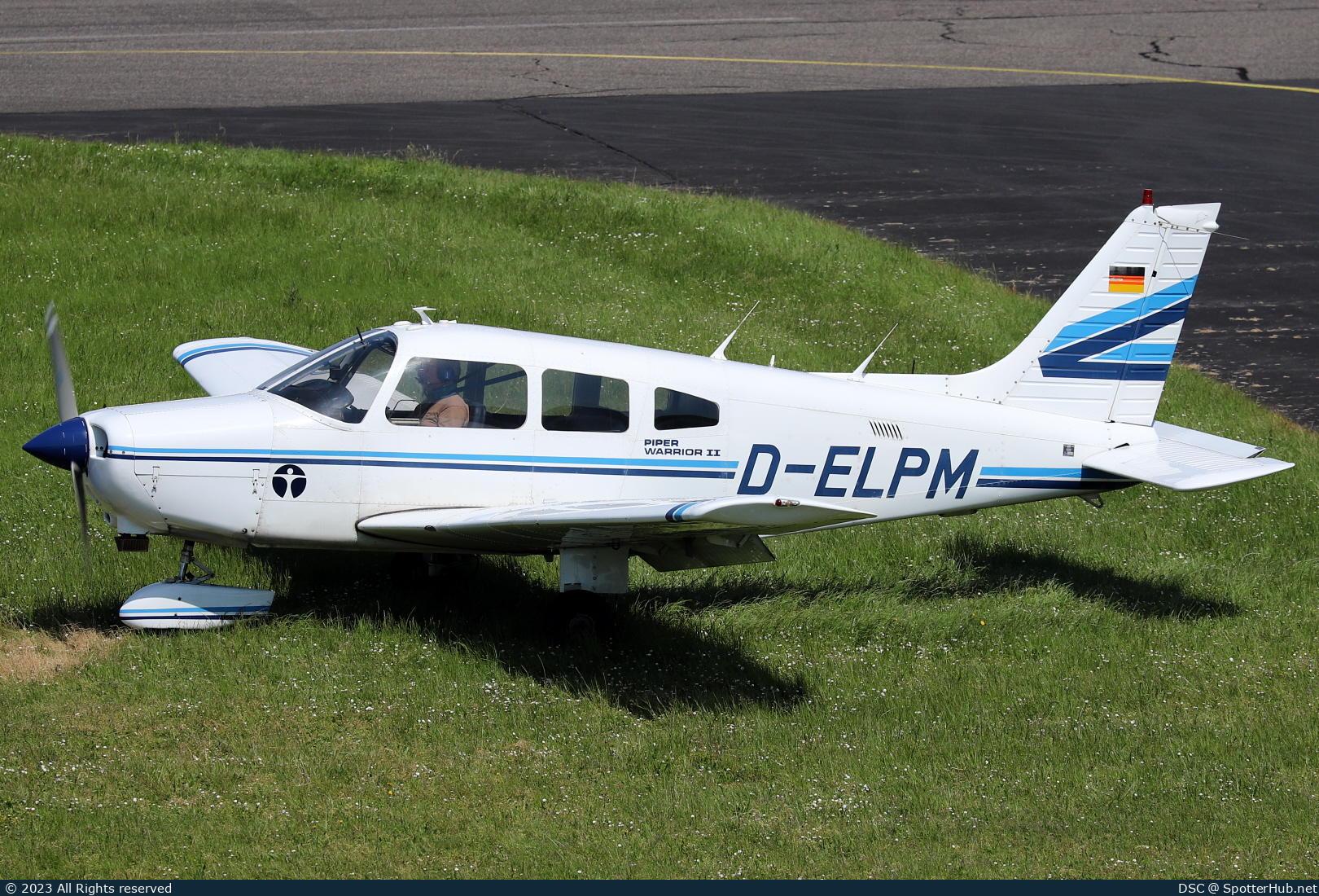 Photo of D-ELPM - Piper PA-28-161 Warrior II operated by Luftsportverein Paderborner Land