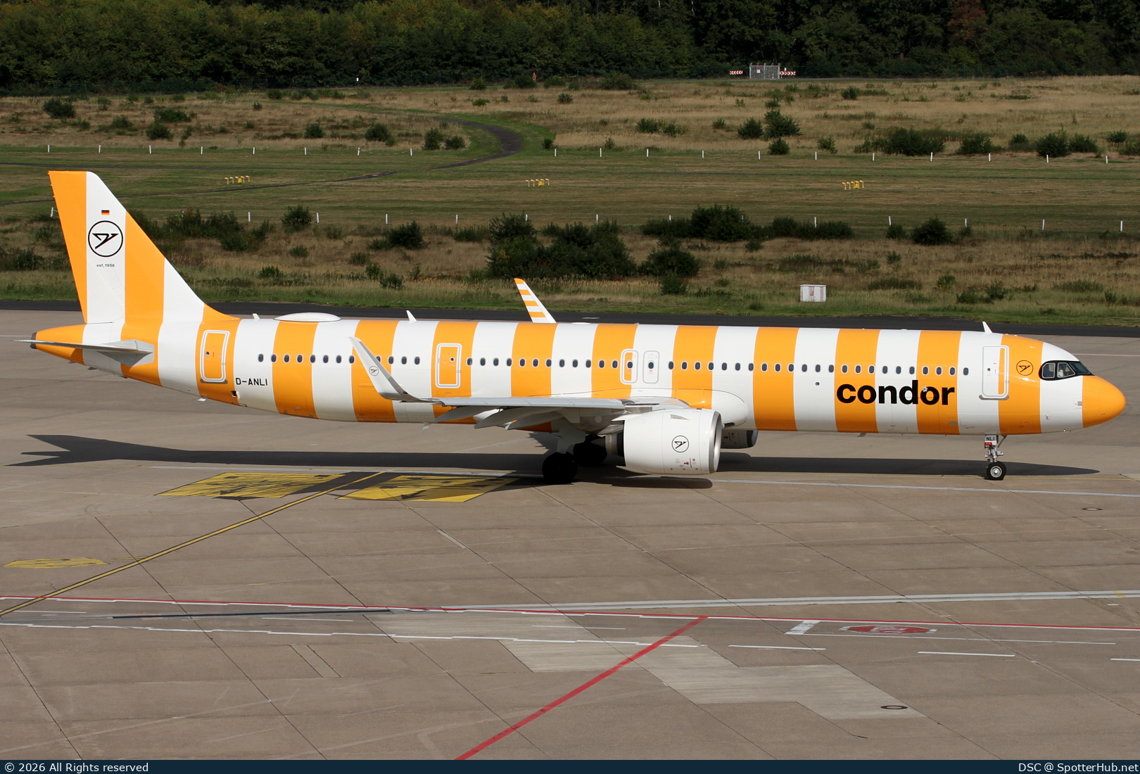 Photo of D-ANLI - Airbus A321-271NX operated by Condor