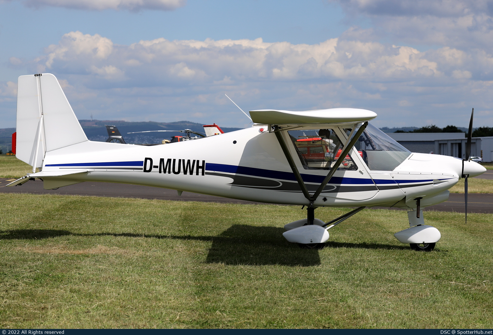 Photo of D-MUWH - Comco Ikarus C42 operated by Luftsportverein Papenburg-Hümmling