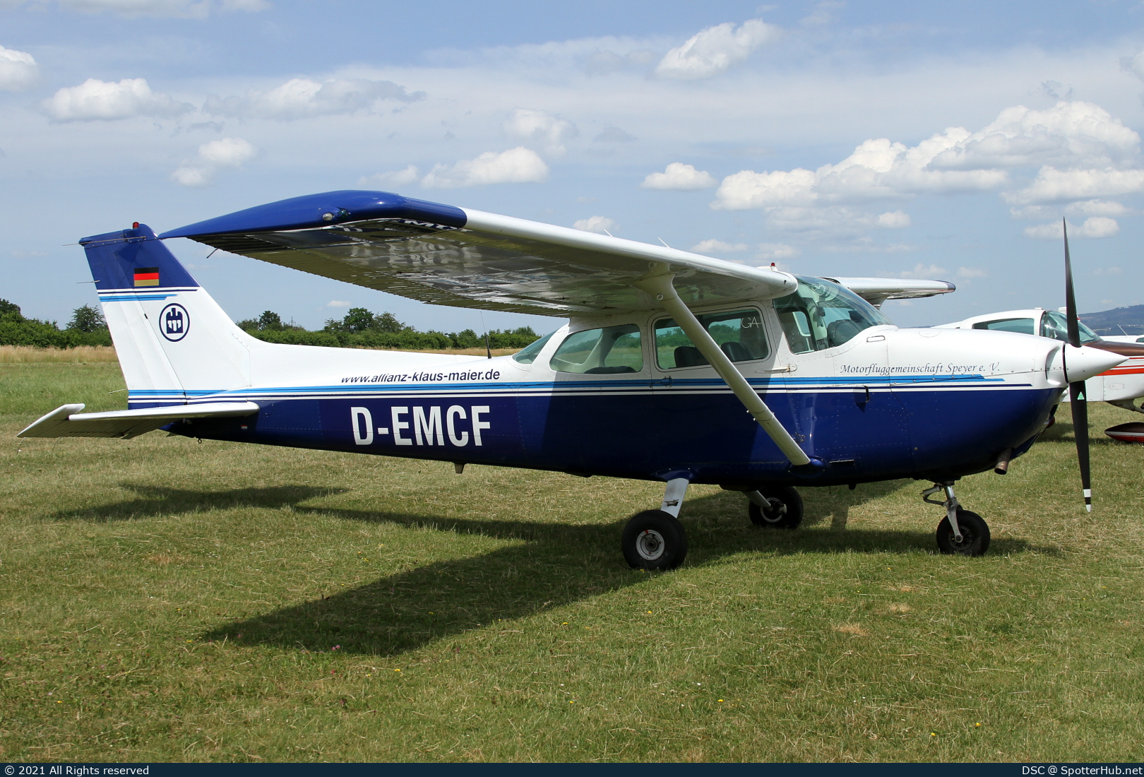 Photo of D-EMCF - Reims-Cessna F172N Skyhawk II operated by Motorfluggemeinschaft Speyer