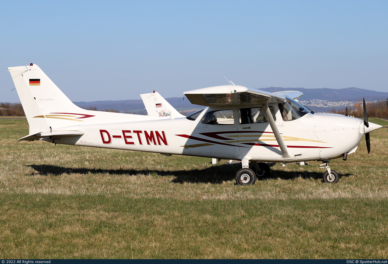 Photo of D-ETMN - Cessna 172R Skyhawk operated by Motorflugschule Egelsbach