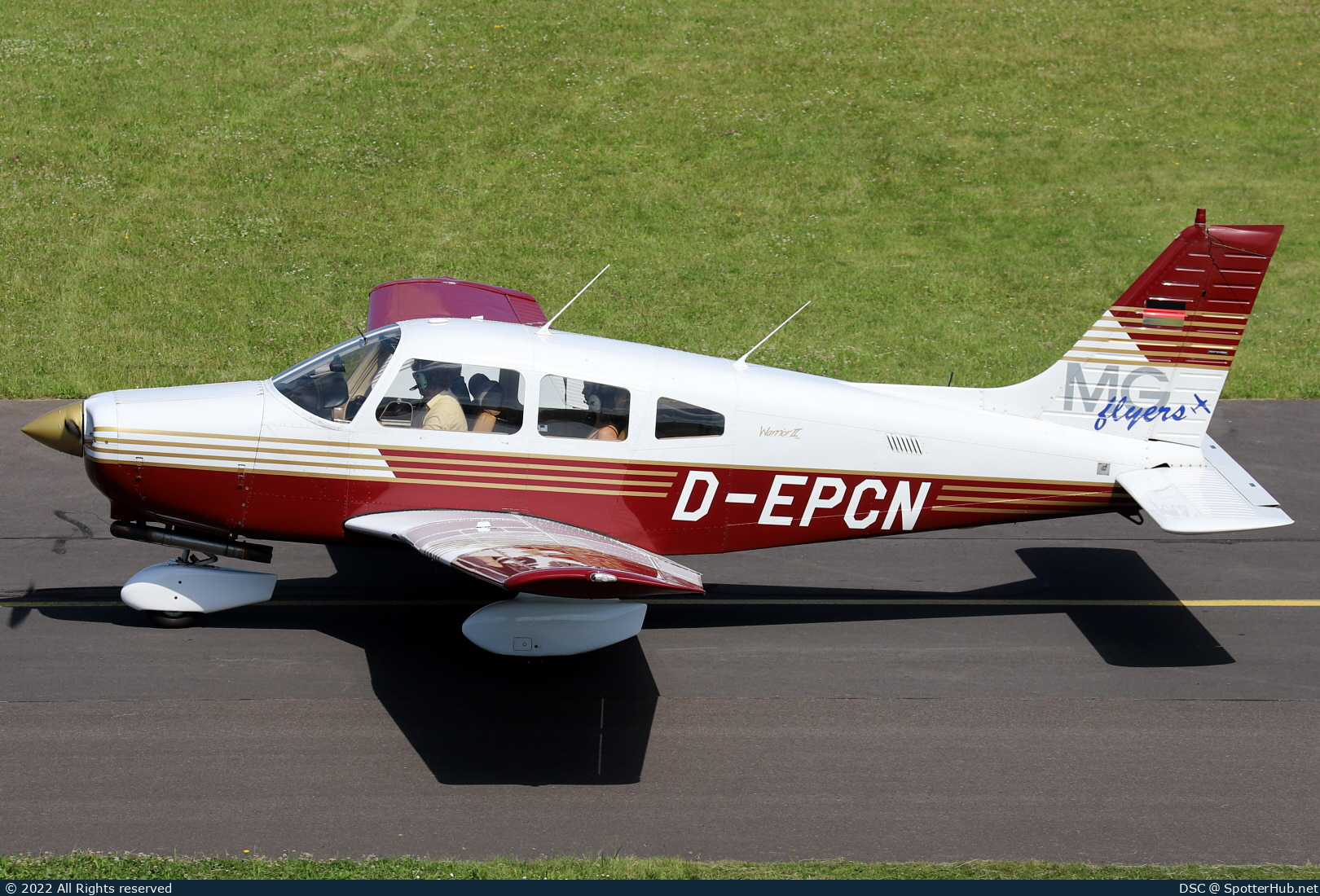 Photo of D-EPCN - Piper PA-28-161 Warrior II operated by MG flyers
