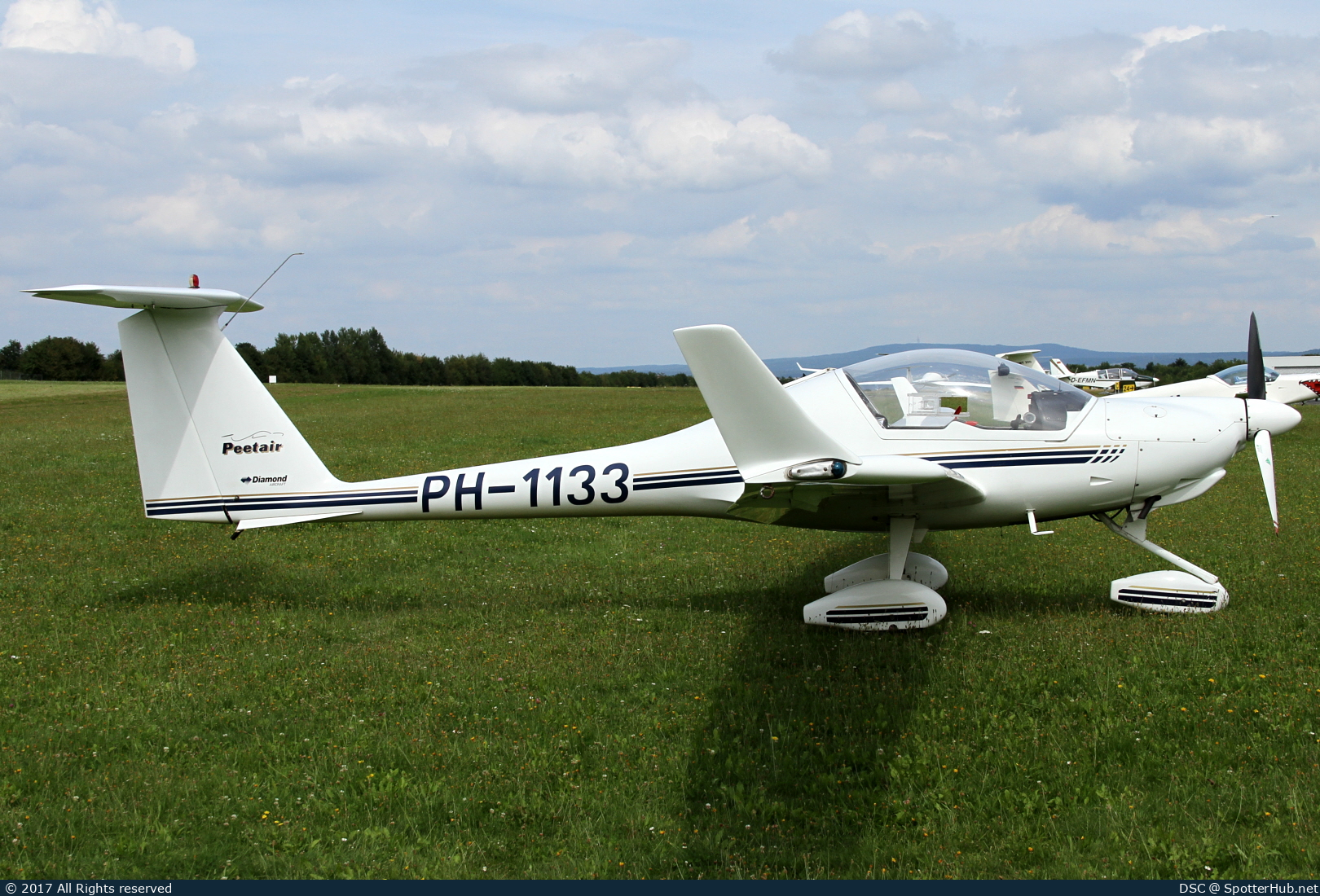 Photo of PH-1133 - Diamond HK36TC-100 Super Dimona operated by Peetair