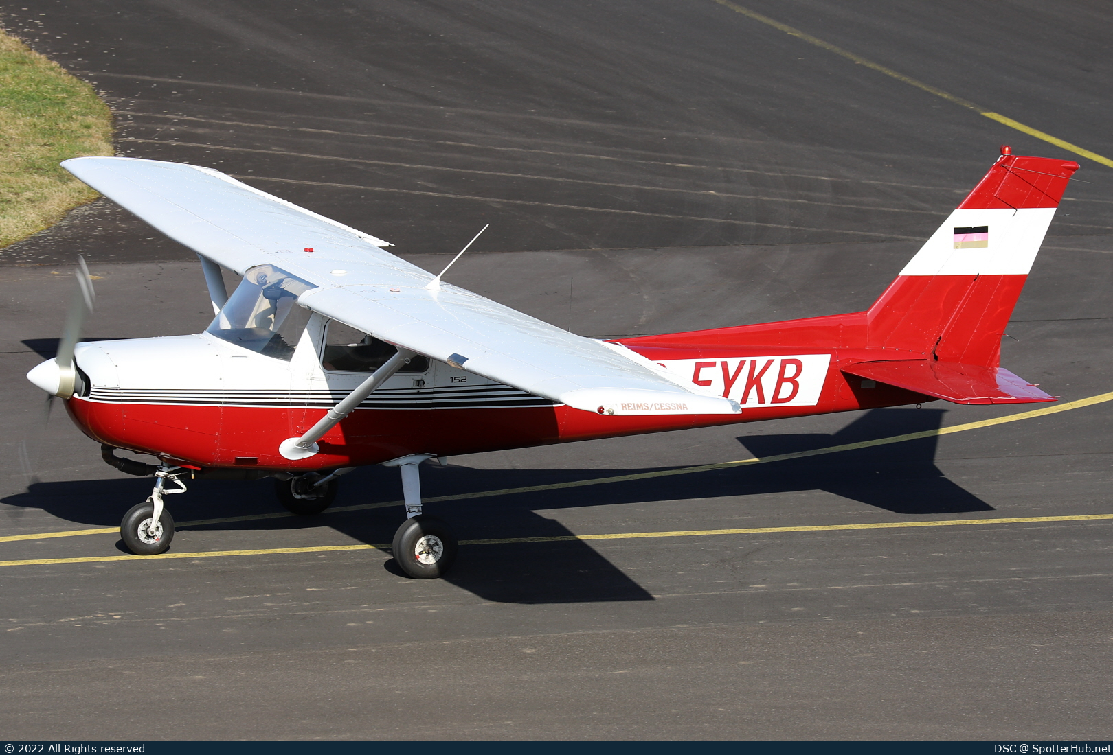 Photo of D-EYKB - Reims-Cessna F152 operated by Panorama Air