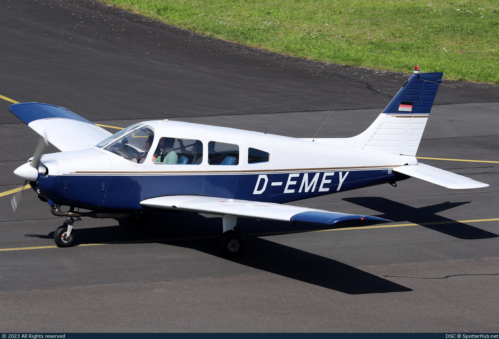Photo of D-EMEY - Piper PA-28-161 Warrior II operated by Panorama Air