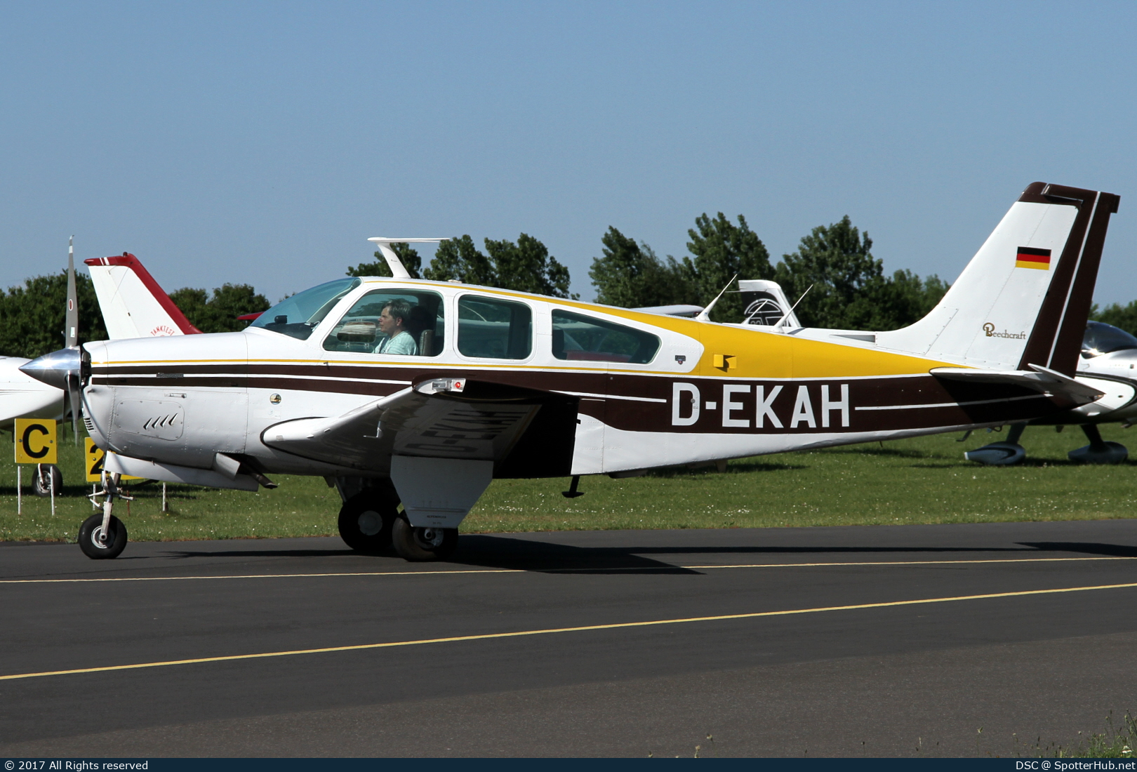 Photo of D-EKAH - Beechcraft F33A Bonanza operated by Private