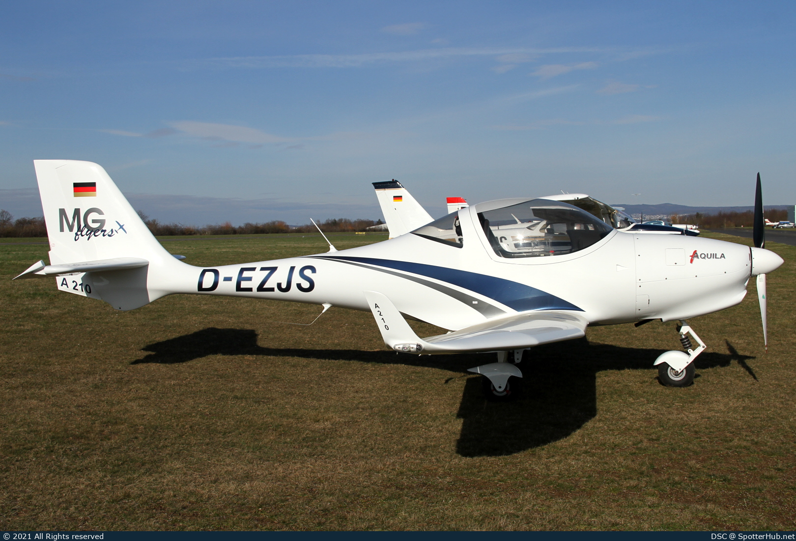 Photo of D-EZJS - Aquila A210 operated by MG flyers