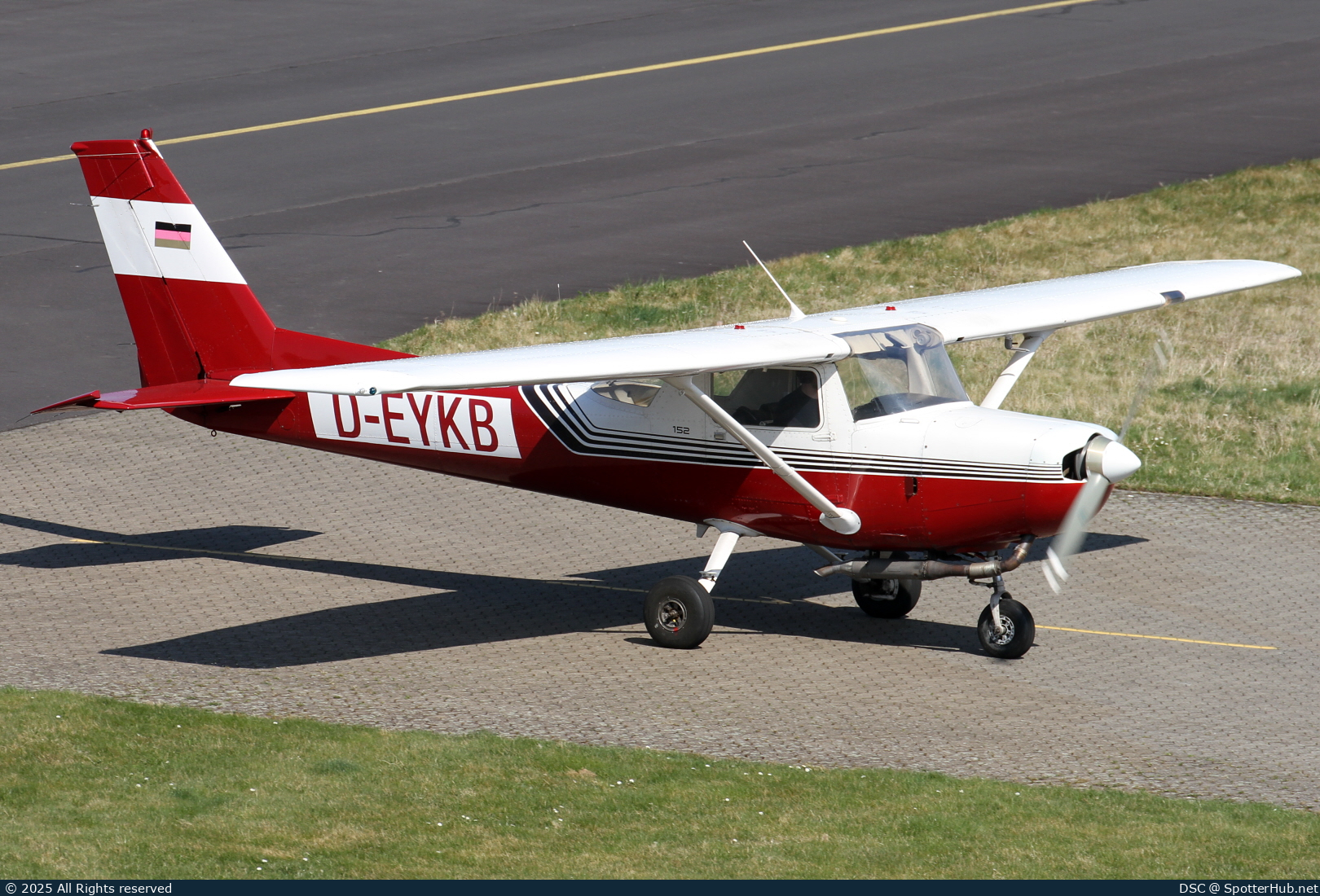 Photo of D-EYKB - Reims-Cessna F152 operated by Panorama Air