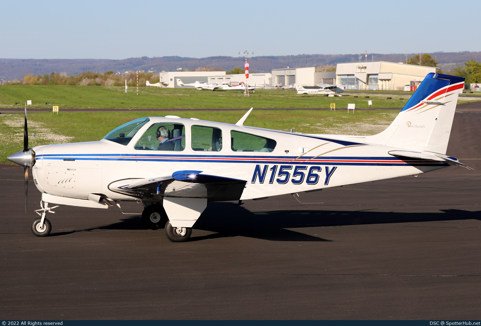 Photo of N1556Y - Beechcraft F33A Bonanza operated by Private