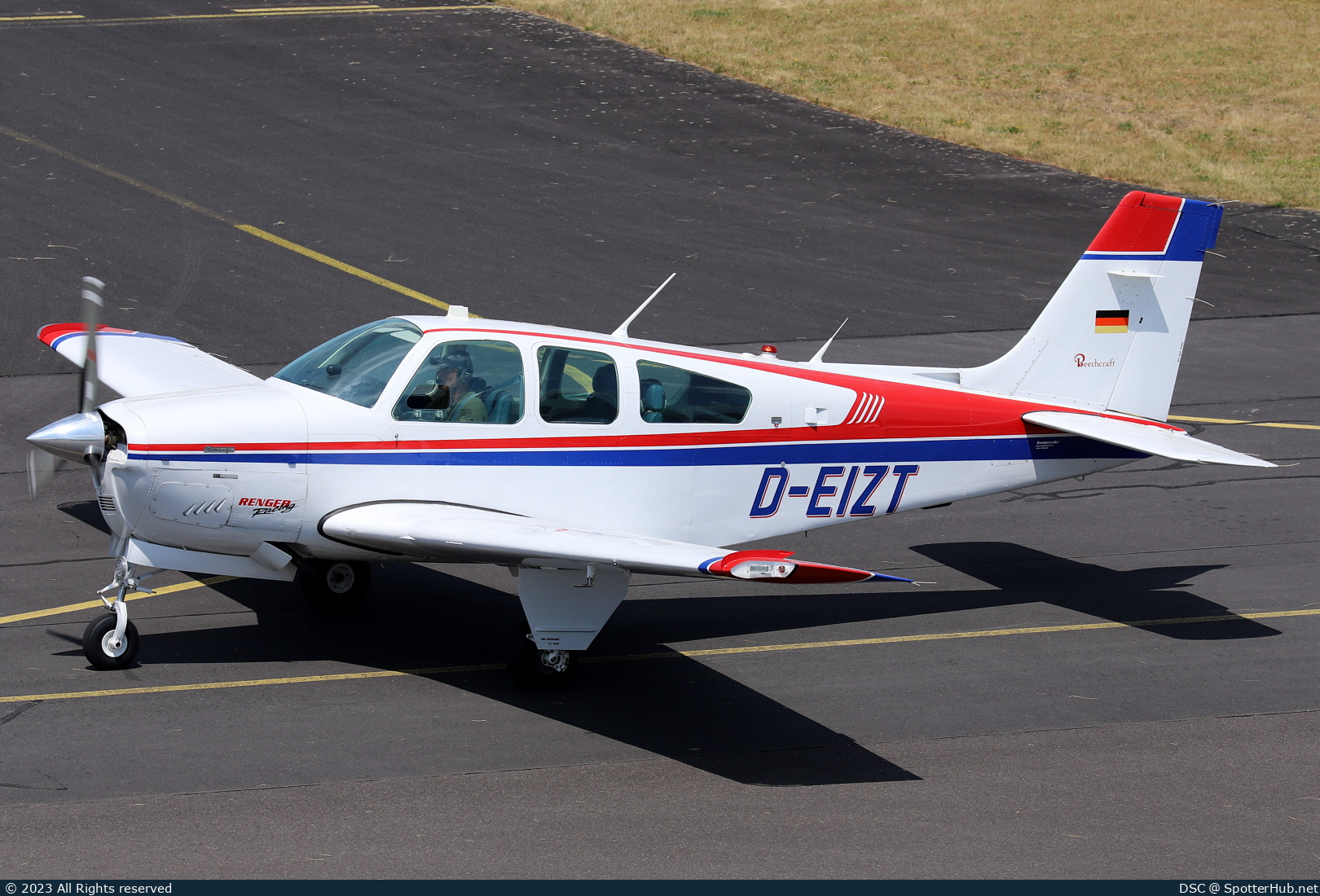 Photo of D-EIZT - Beechcraft F33A Bonanza operated by Private
