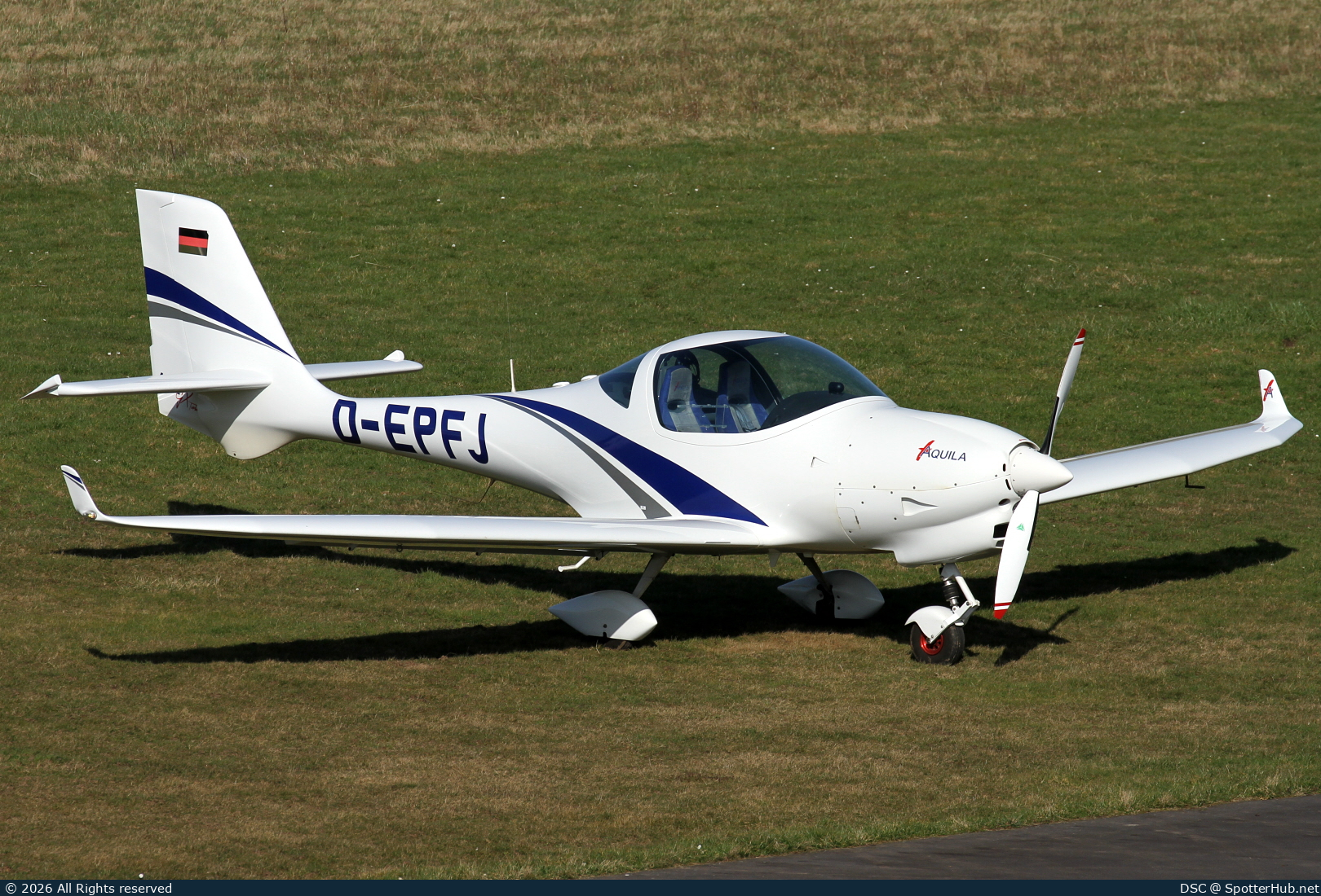 Photo of D-EPFJ - Aquila A211 GX operated by Panorama Air
