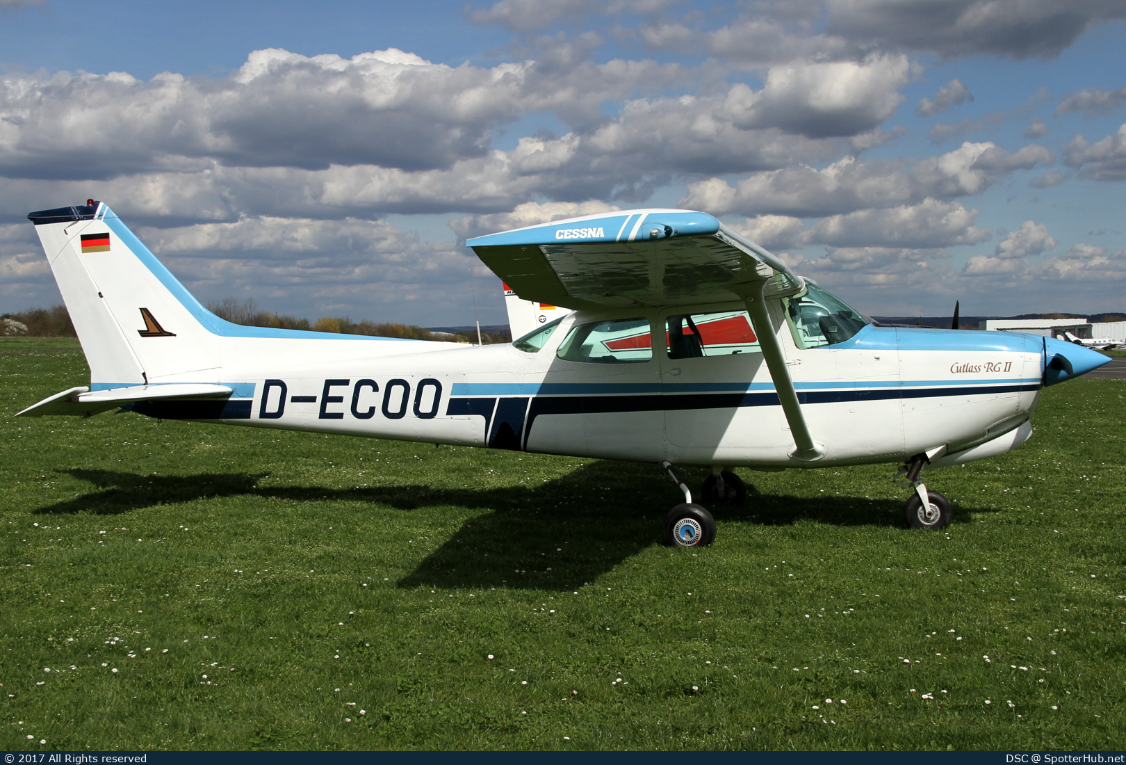Photo of D-ECOO - Cessna 172RG Cutlass RG II operated by Private