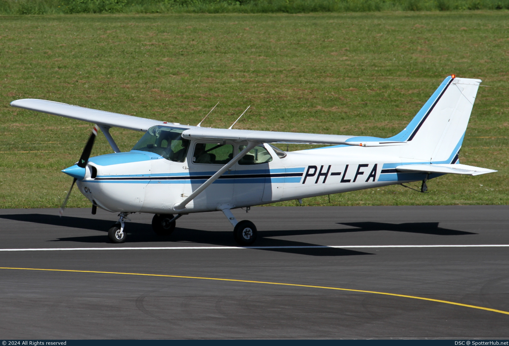 Photo of PH-LFA - Cessna 172P Skyhawk II operated by Private