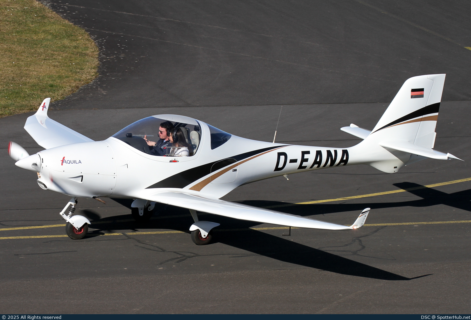 Photo of D-EANA - Aquila A211 operated by Flight Training Center 22