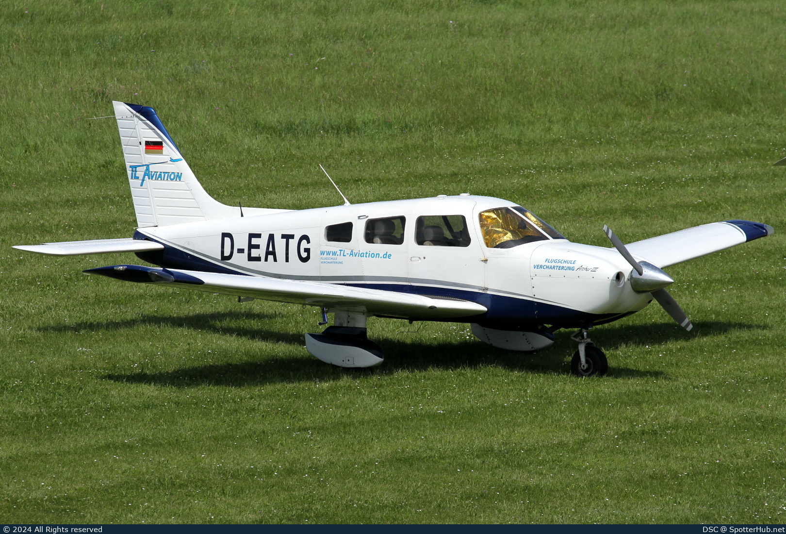 Photo of D-EATG - Piper PA-28-181 Archer III operated by TL Aviation
