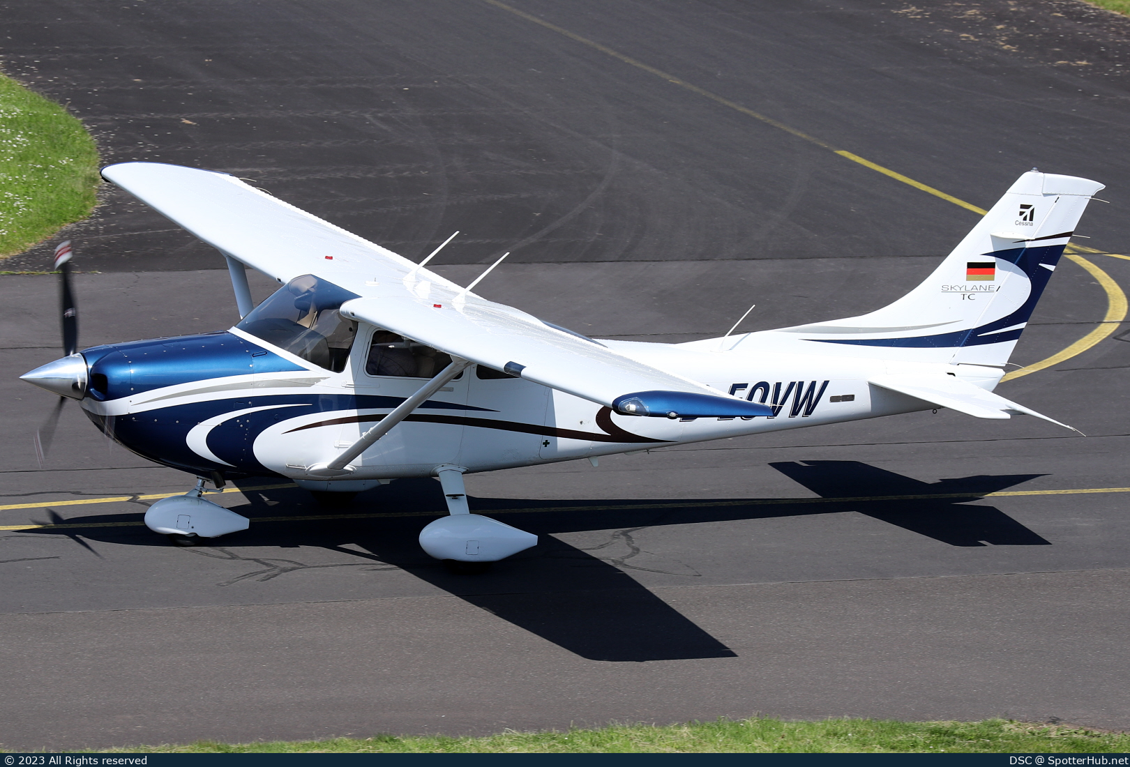Photo of D-EOVW - Cessna T182T Turbo Skylane TC operated by Private