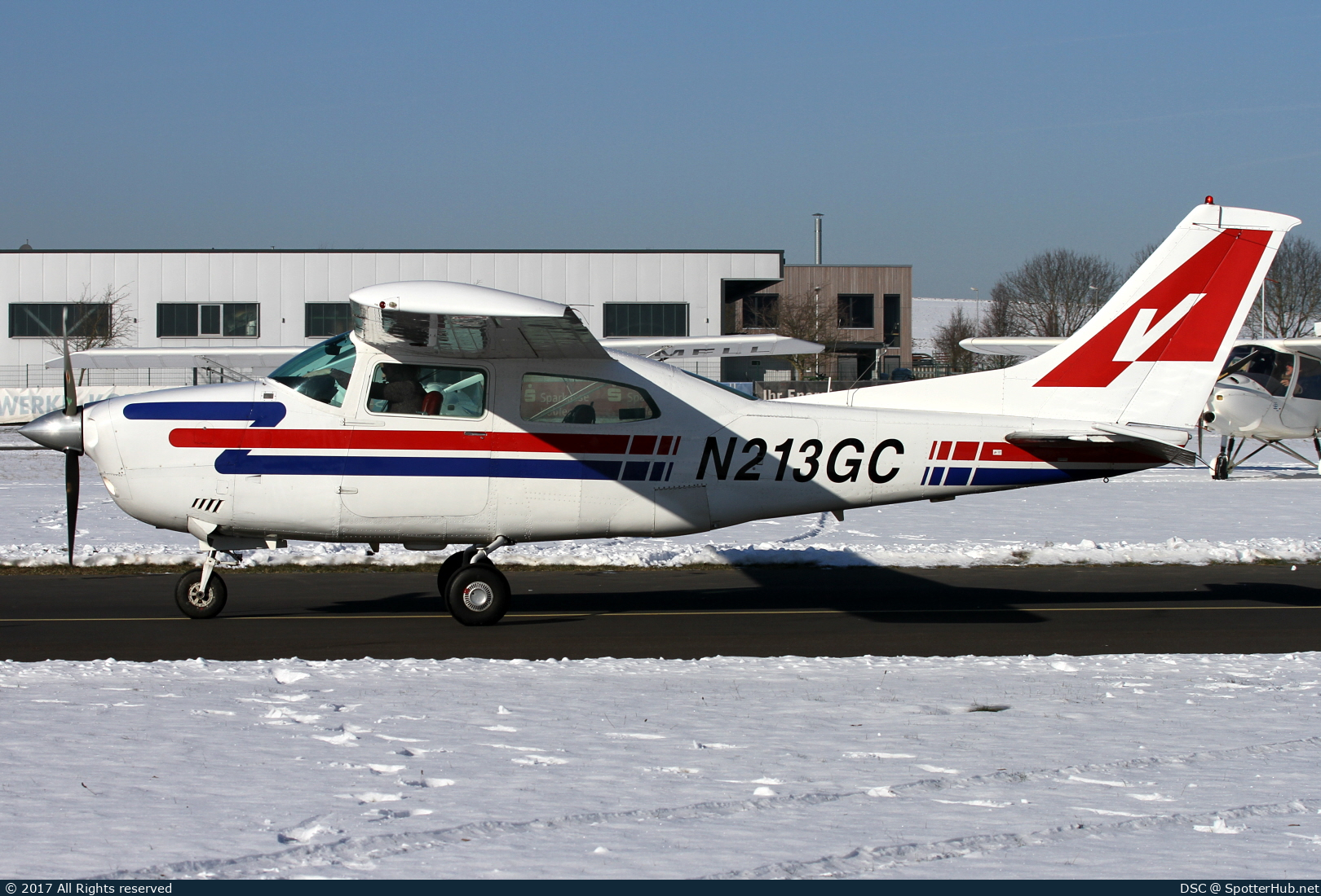 Photo of N213GC - Cessna T210M Turbo Centurion II operated by Private