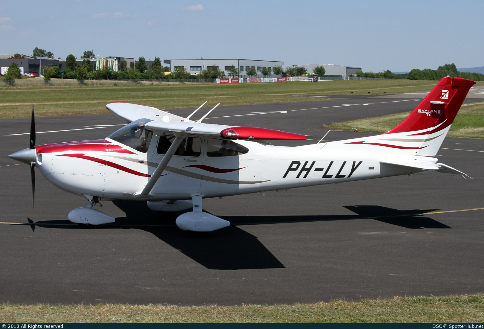 Photo of PH-LLY - Cessna T182T Turbo Skylane TC operated by Private
