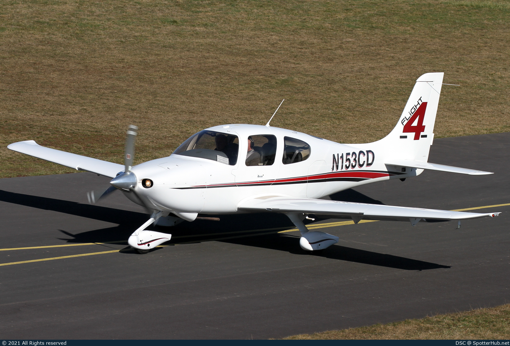 Photo of N153CD - Cirrus SR20 G1 operated by Private
