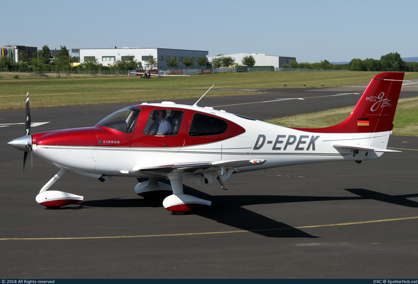 Photo of D-EPEK - Cirrus SR22 G3 GTSx operated by Private
