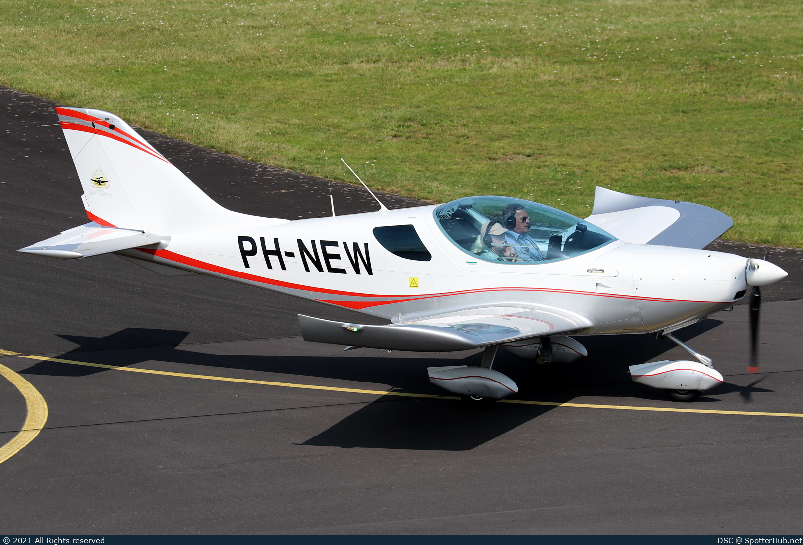 Photo of PH-NEW - Czech Sport Aircraft SportCruiser operated by Private
