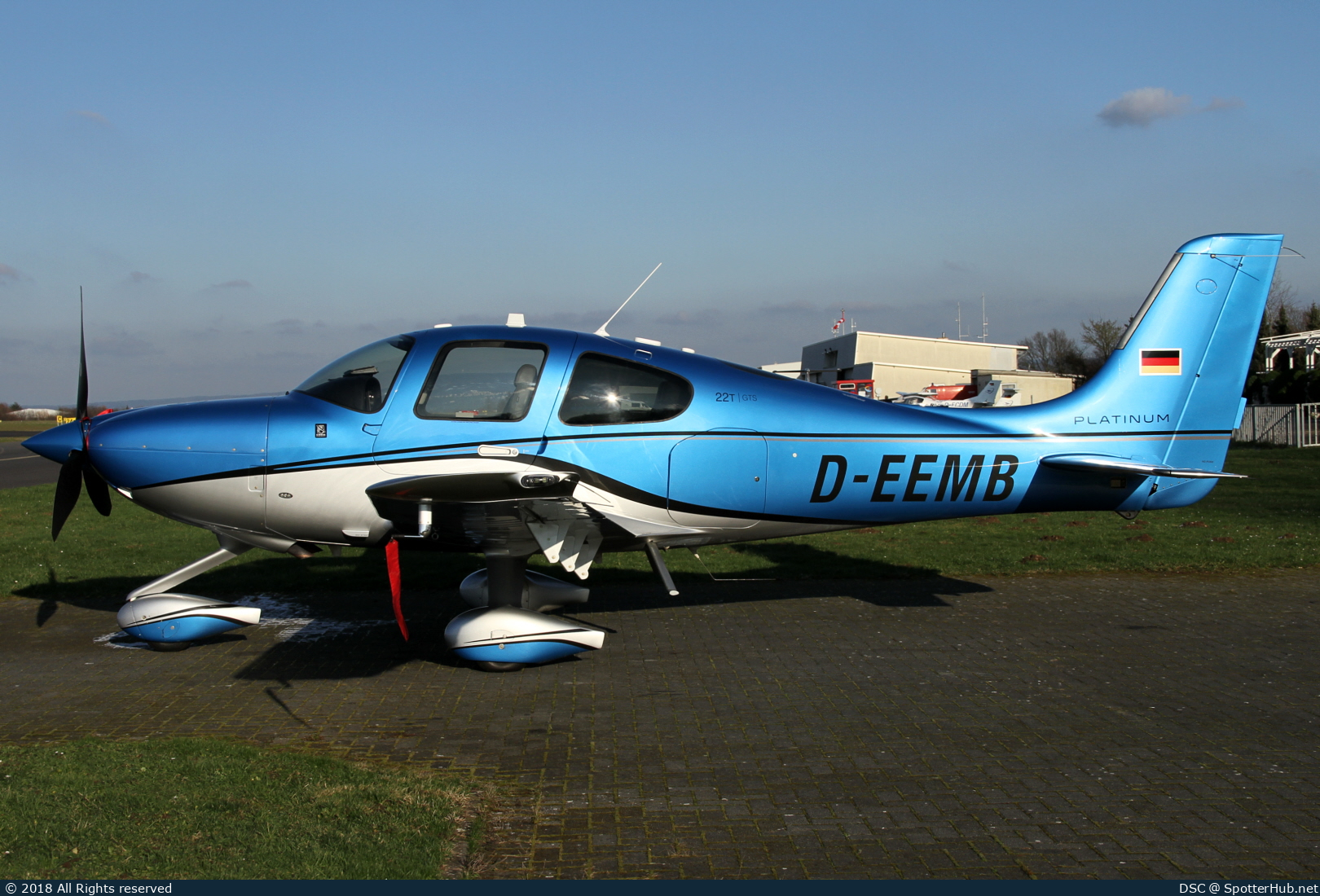 Photo of D-EEMB - Cirrus SR22T G6 GTS operated by Private