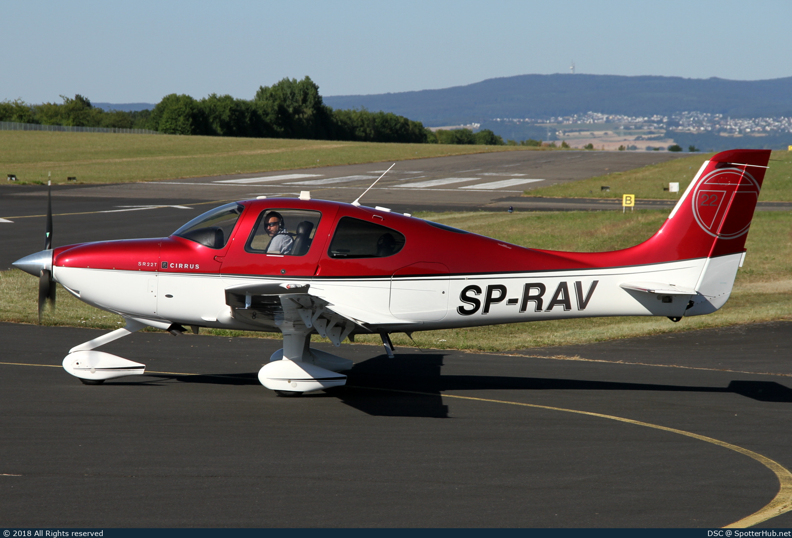 Photo of SP-RAV - Cirrus SR22T G3 operated by Private