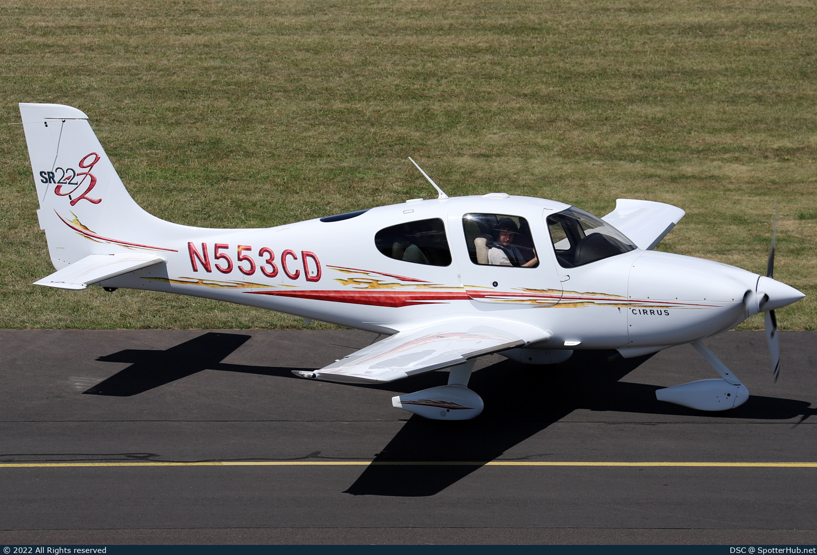 Photo of N553CD - Cirrus SR22 G2 operated by Private