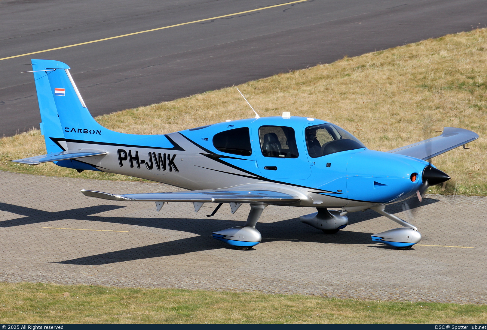Photo of PH-JWK - Cirrus SR22 G6 GTS operated by Private