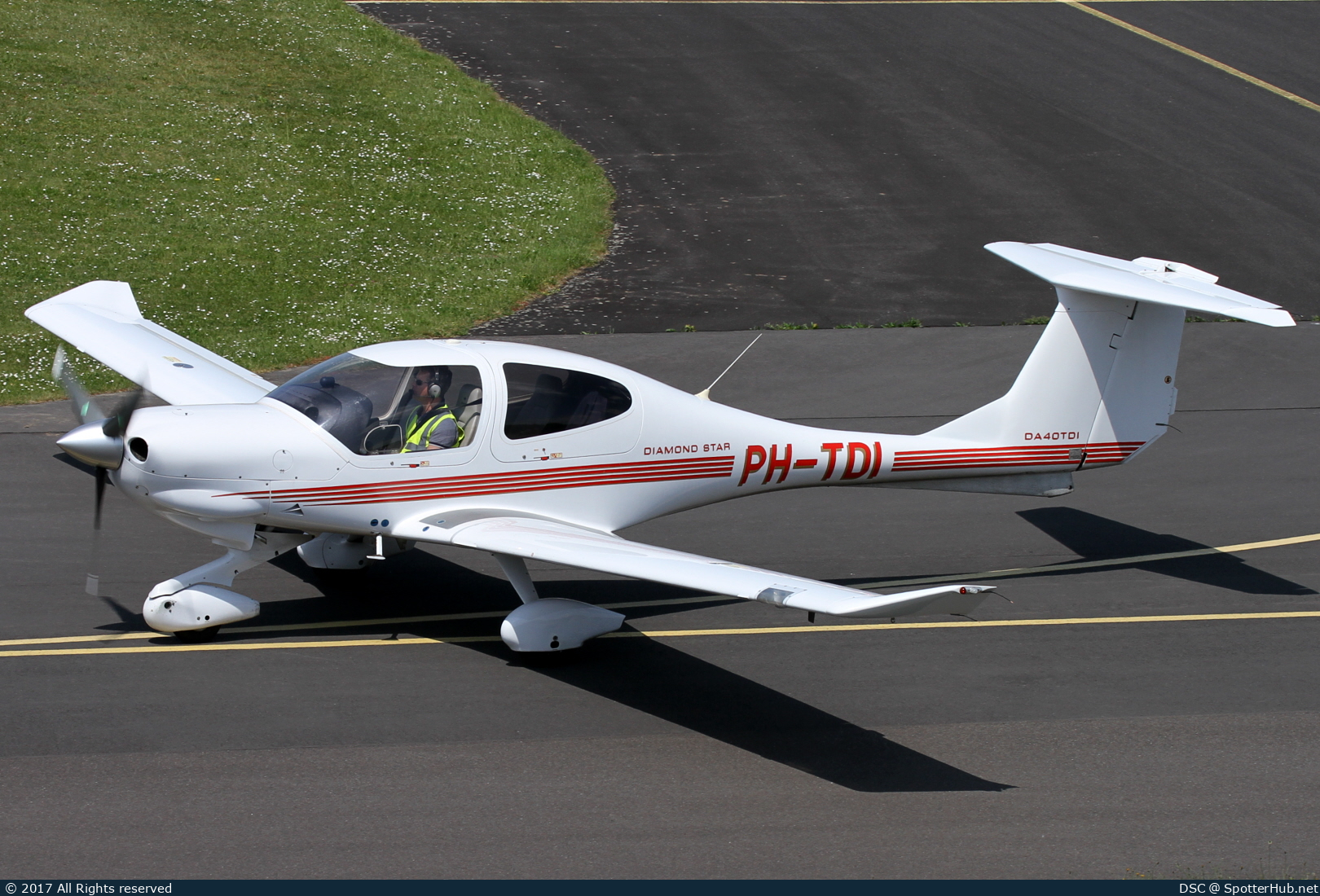 Photo of PH-TDI - Diamond DA40 Diamond Star TDI operated by Stichting Diamond Flyers