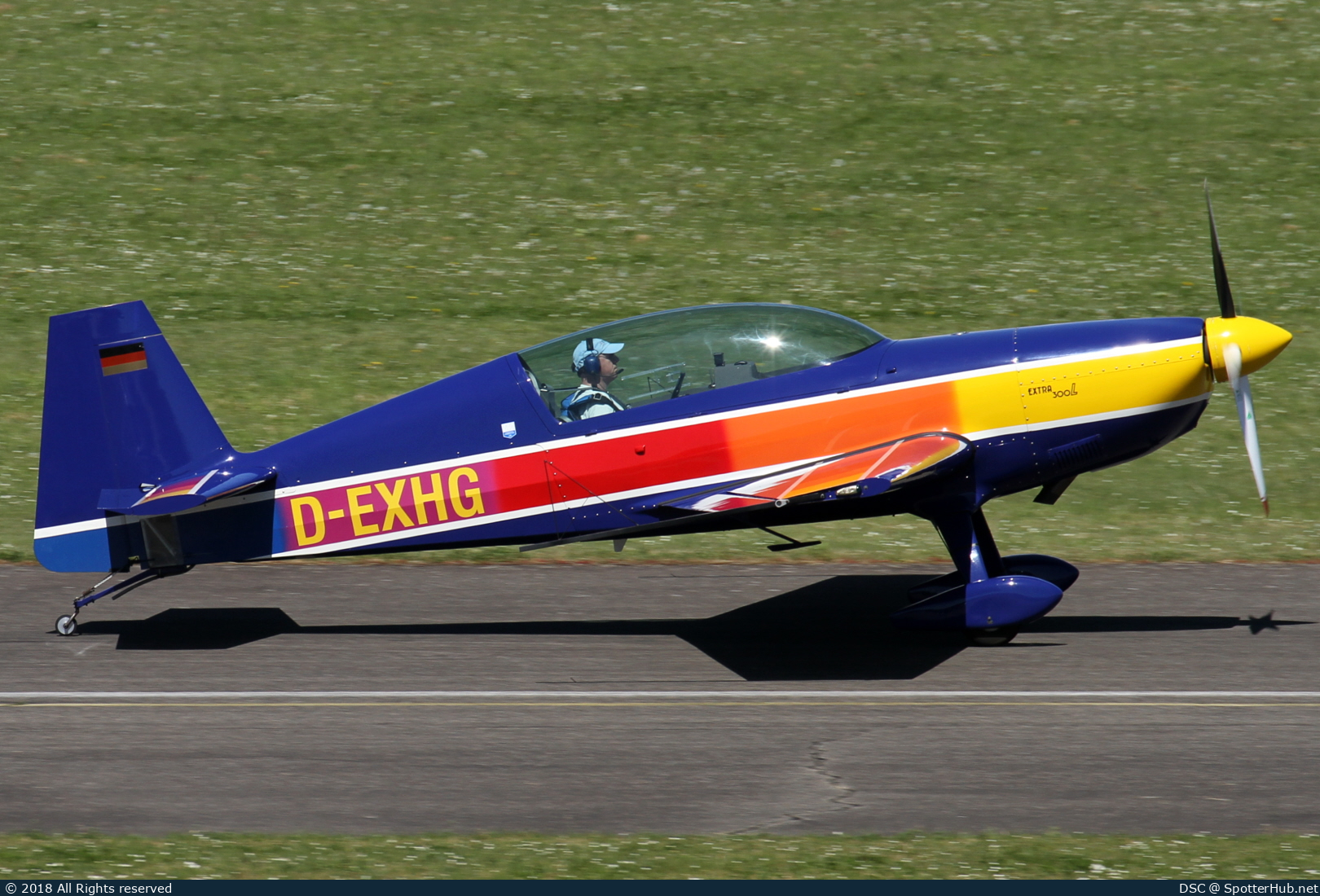 Photo of D-EXHG - Extra EA-300L operated by Private