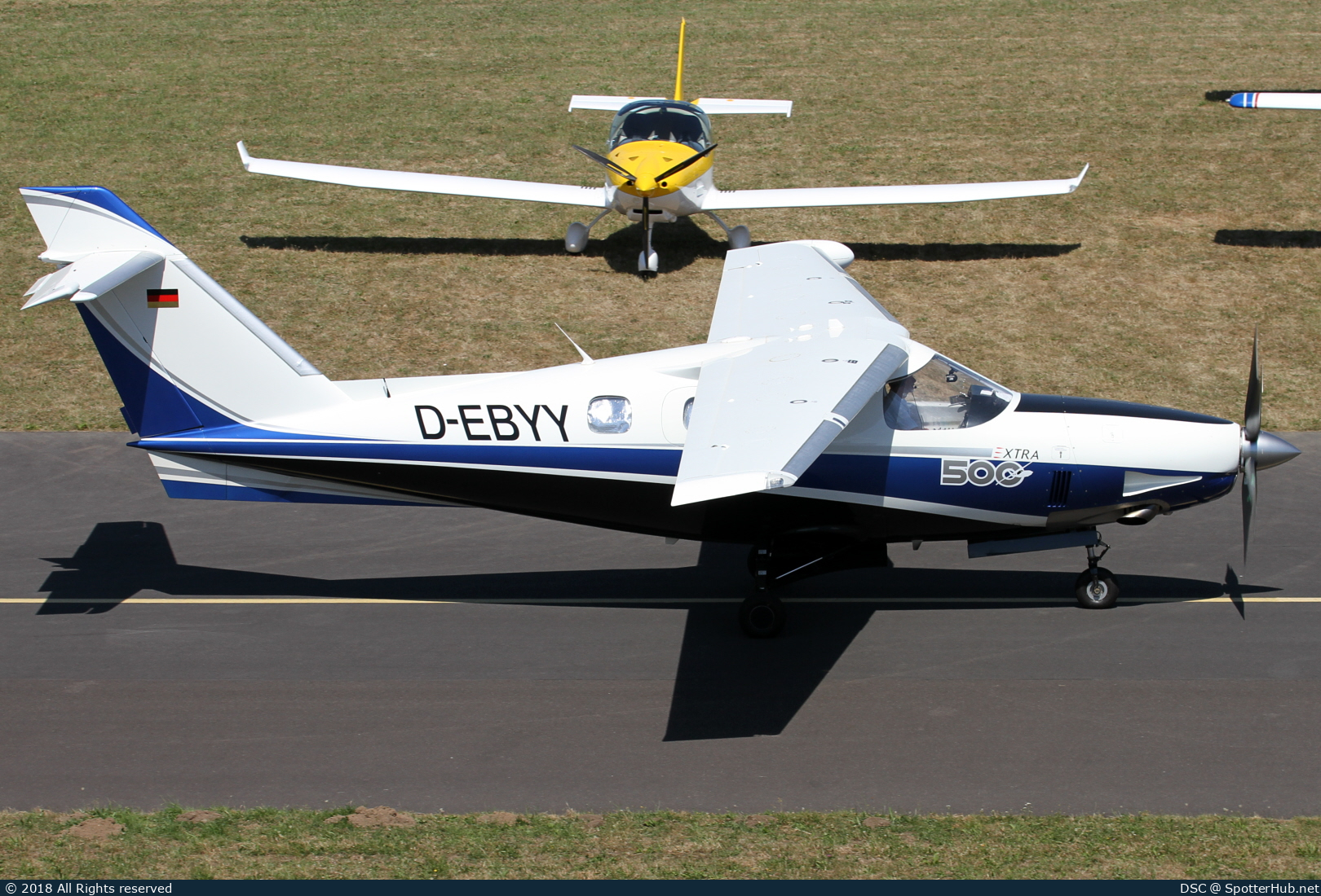 Photo of D-EBYY - Extra EA-500 operated by Private