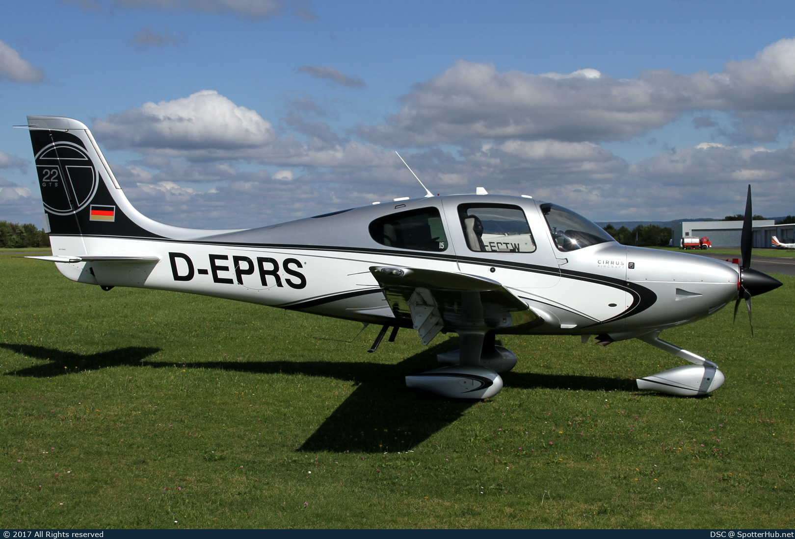 Photo of D-EPRS - Cirrus SR22T G5 GTS operated by Private