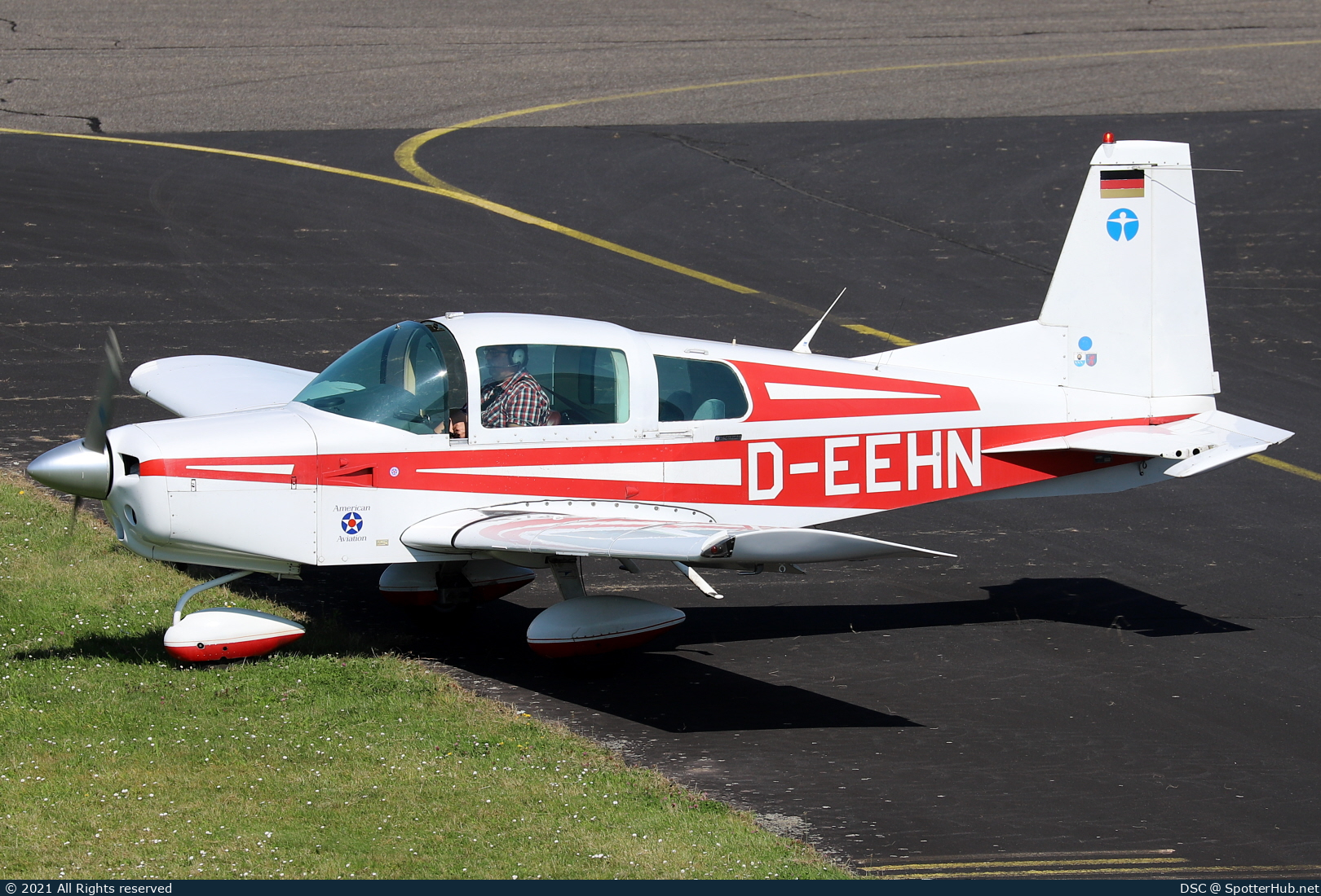 Photo of D-EEHN - Grumman American AA-5 Traveler operated by Private