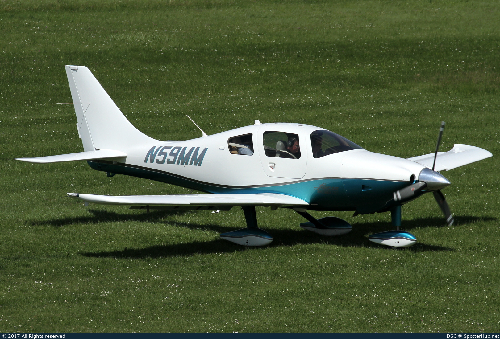 Photo of N59MM - Lancair Columbia 350 operated by Private