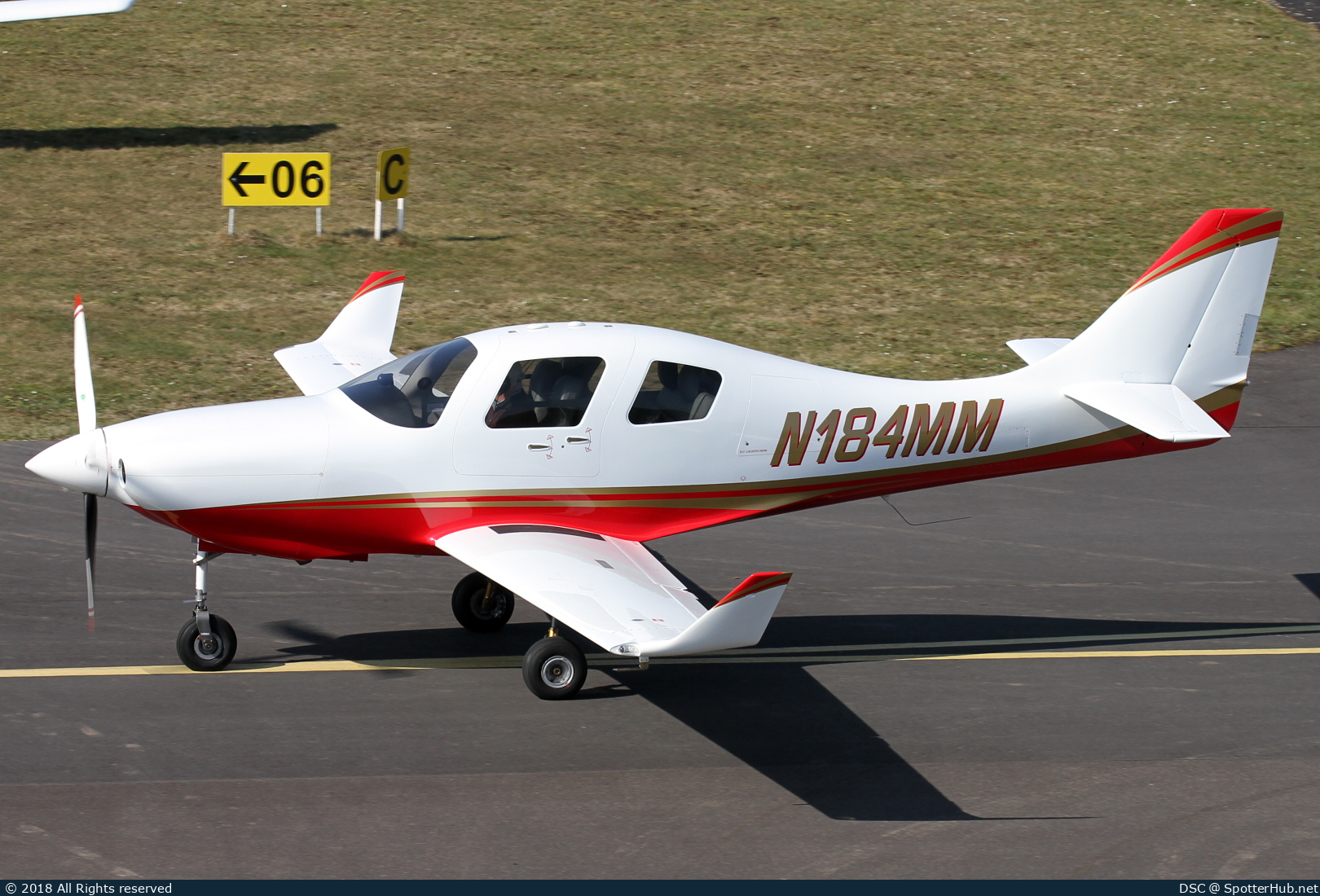 Photo of N184MM - Lancair IV-P operated by Private