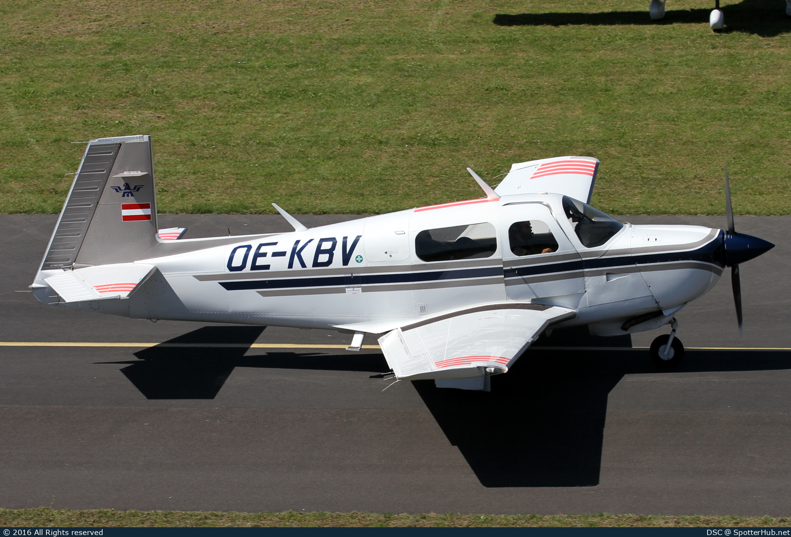 Photo of OE-KBV - Mooney M20J 201 operated by Private
