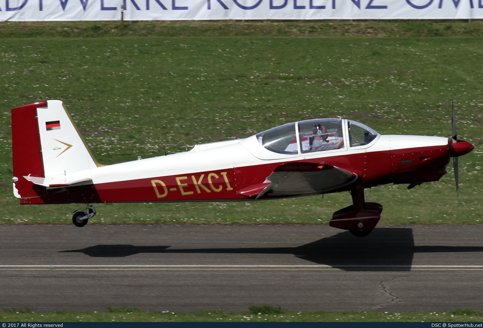 Photo of D-EKCI - Oberlerchner JOB 15-180/2 operated by Private