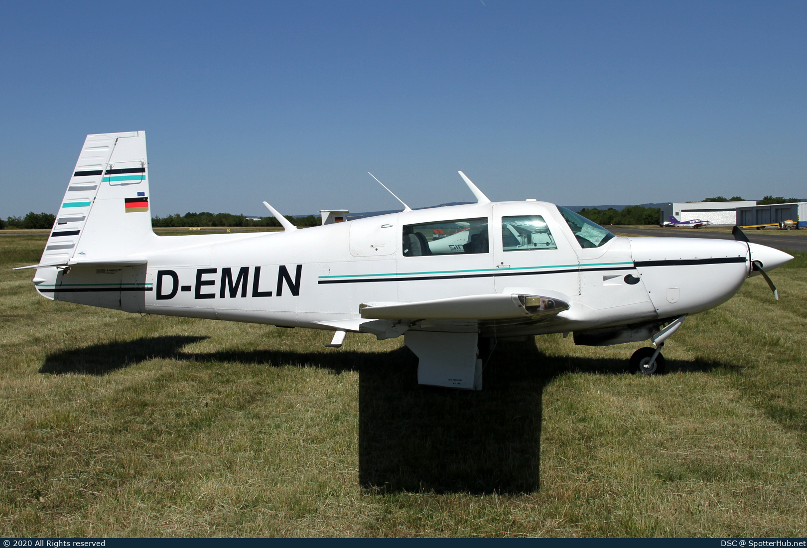 Photo of D-EMLN - Mooney M20K 231 operated by Private